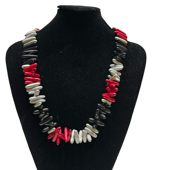 decouture black, red & white tic tac fair trade necklace - Picture 1 of 6
